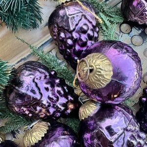 "Kugel" Style Purple Glass Grape Cluster 12 Ornaments Pressed Molded Glass